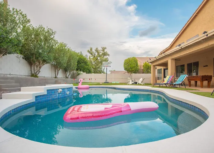 Scottsdale Paradise Poolside With Hot Tub & Gym *