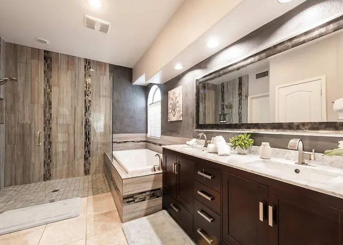 Scottsdale Paradise Poolside With Hot Tub & Gym Holiday home *