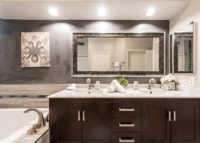 Holiday home Scottsdale Paradise Poolside With Hot Tub & Gym *