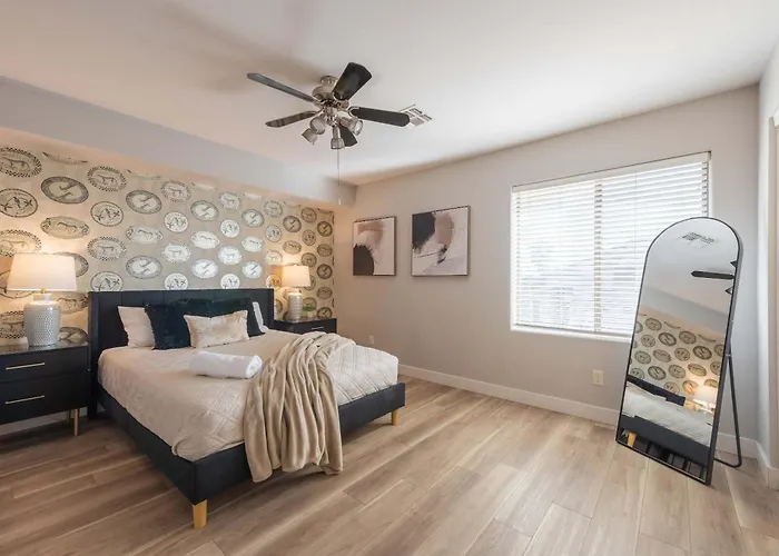 Holiday home Scottsdale Paradise Poolside With Hot Tub & Gym *